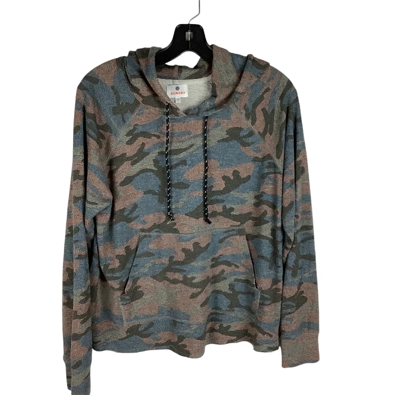 bold abstract sweatshirts -Sweatshirt Hoodie By Sundry In Camouflage Print, Size: S