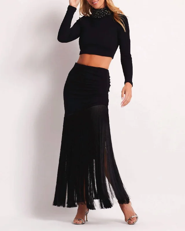 stretchy ribbed midi skirts -Knit Fringe Trim Midi Skirt In Black