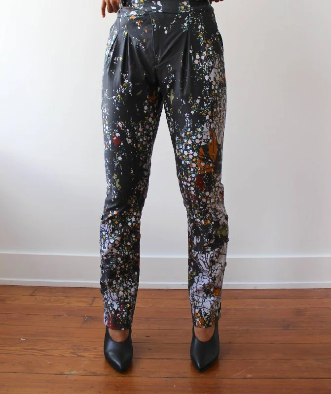 durable work sweat pants -Distressed Pleated Pants In Vintage Floral Print